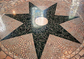 Pardoseala din mozaic de marmura la Biserica din Dorgos-7