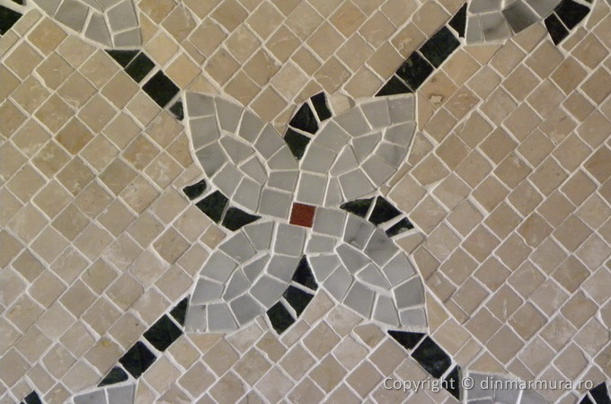 Mozaic din marmura realizat manual, piesa cu piesa 5