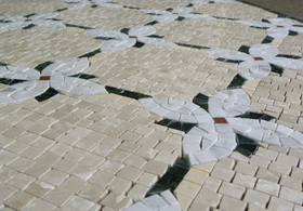 Mozaic din marmura realizat manual, piesa cu piesa 8