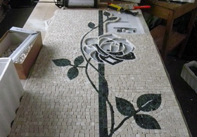 Trandafir din mozaic lucrat manual 1