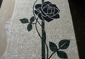 Trandafir din mozaic lucrat manual 2