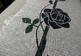 Trandafir din mozaic lucrat manual 3