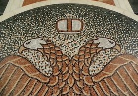 Vulturul Bicefal, medalioane din mozaic de marmura 12