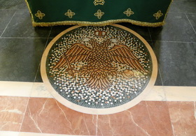 Vulturul Bicefal, medalioane din mozaic de marmura 6