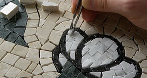 Mozaic din marmura lucrat manual